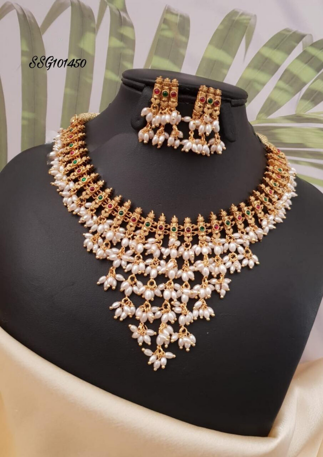 Kundan and beads necklace with earrings ssg 101450