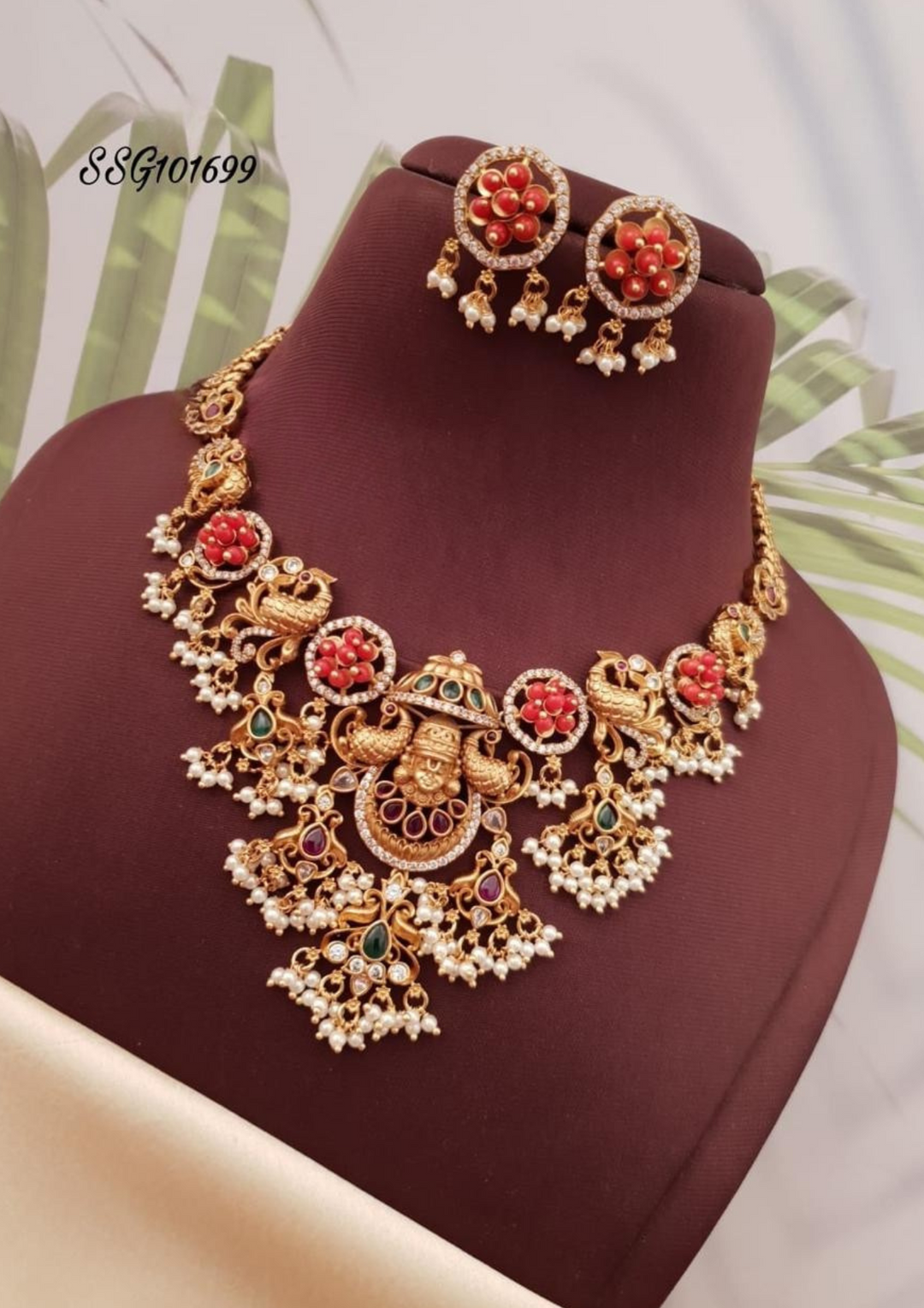 Kundan and beads temple jewelry necklace with earrings ssg 101699