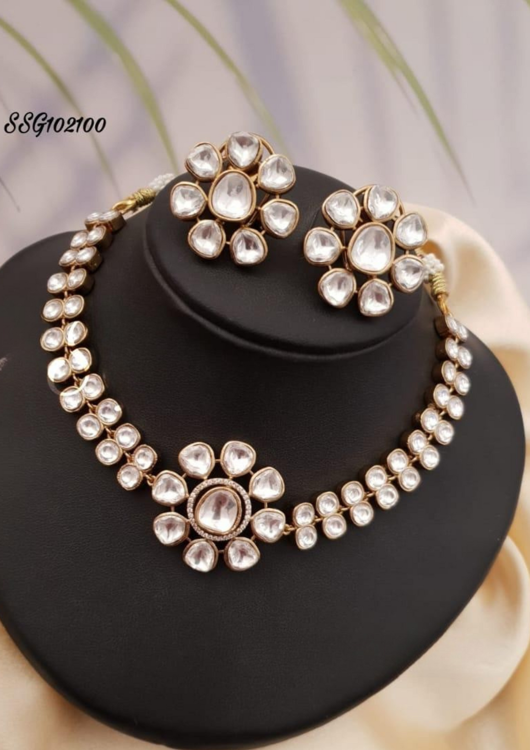 Kundan stone necklace with earrings ssg 102100