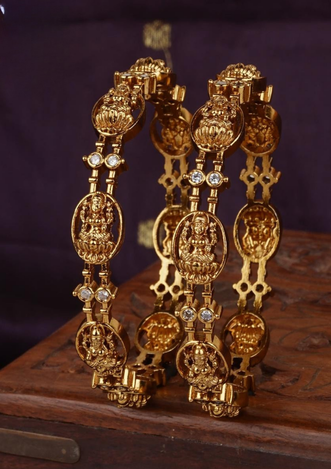 Kundan stone temple jewelry bangles (set of 2) lc 104020