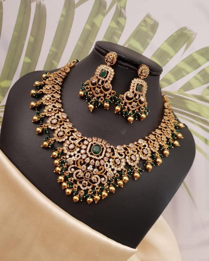 Kundan Necklace with Earrings g101820