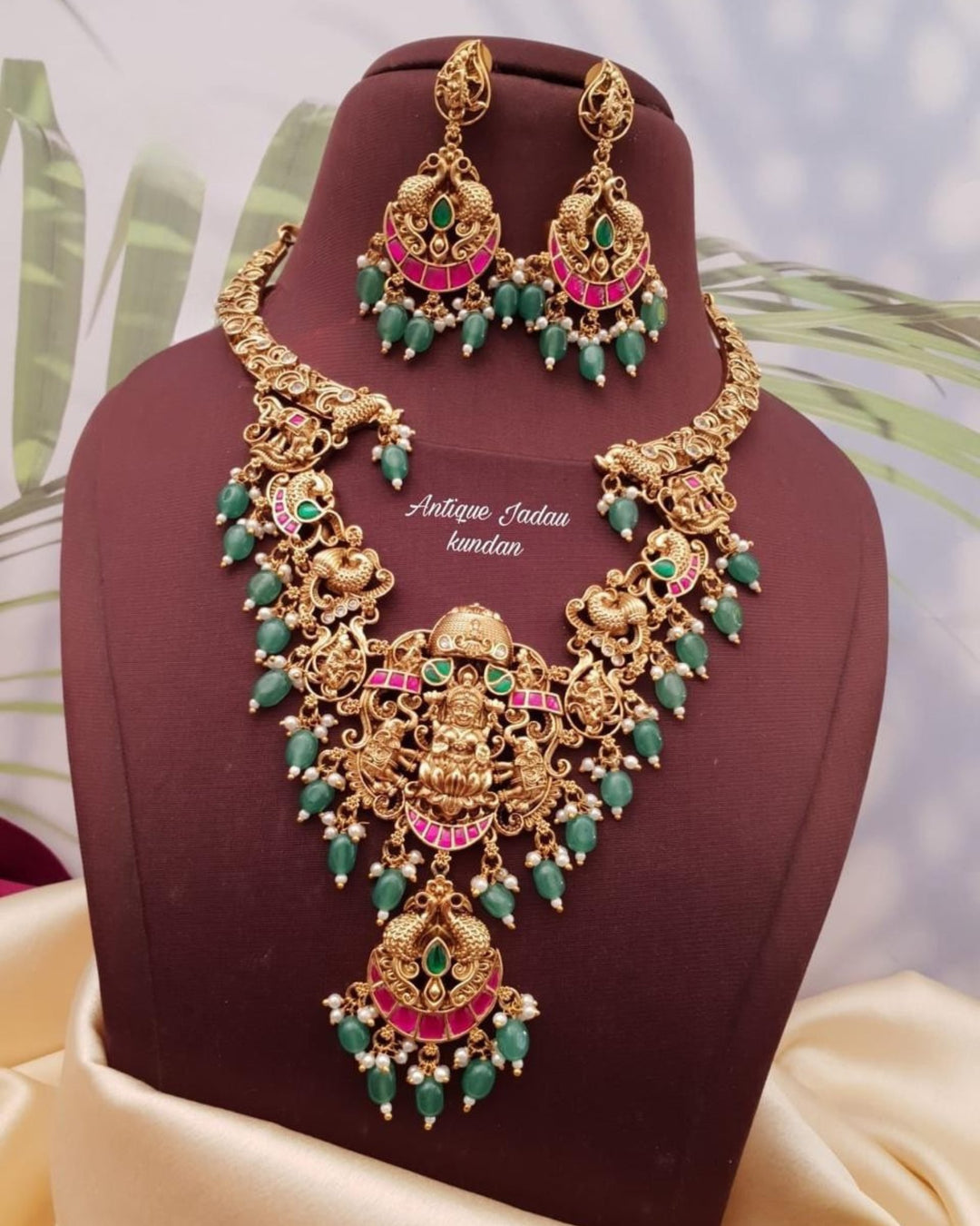Jadau Kundan  Temple Necklace with Earrings g 102999
