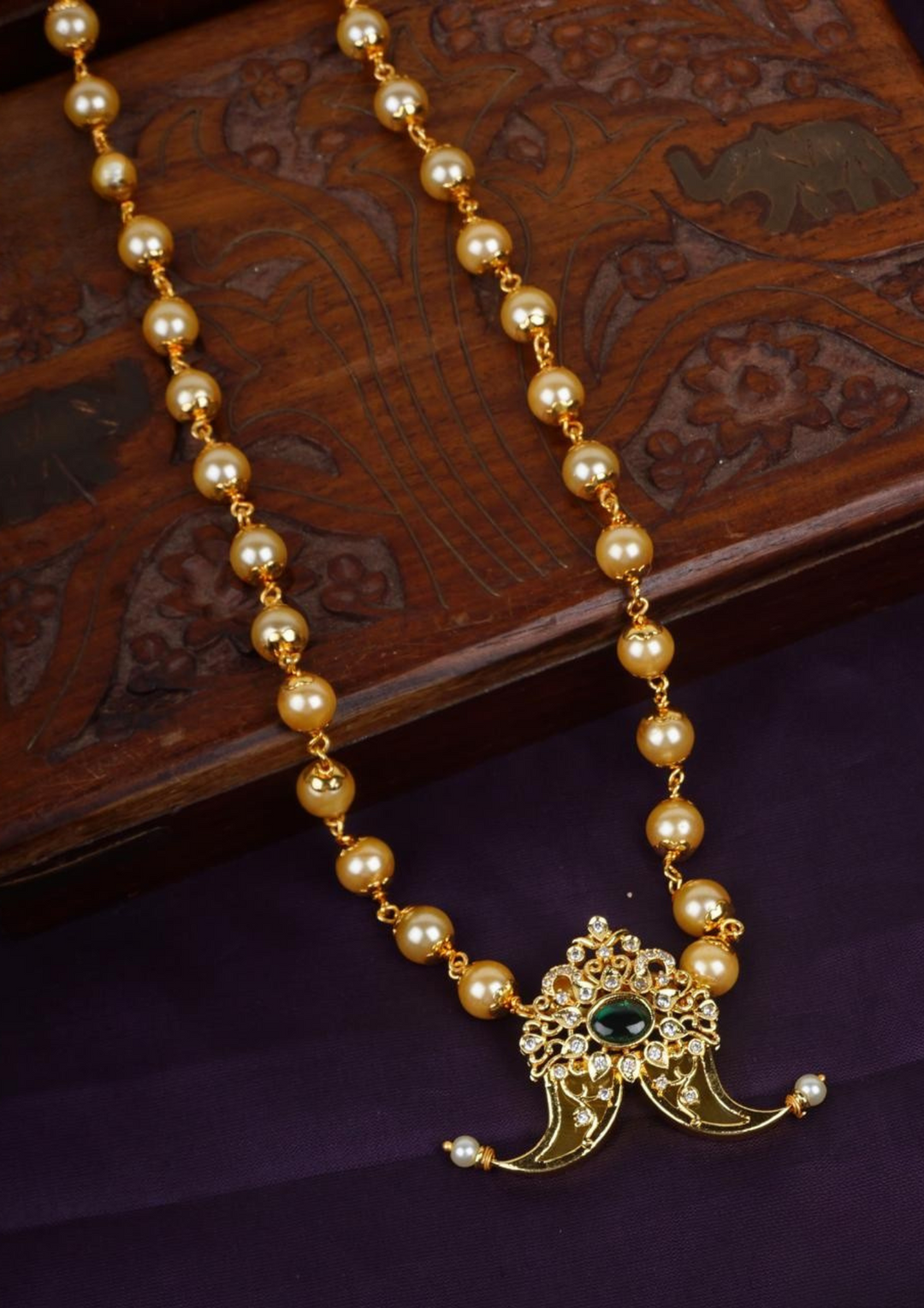 Kundan and beads necklace lc 104020