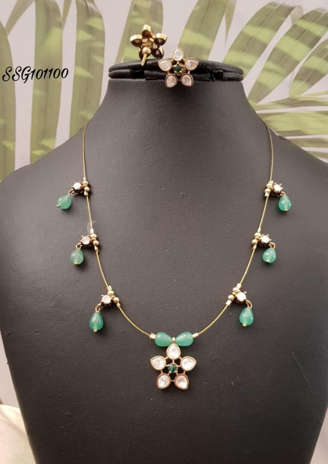 Kundan stone necklace with earrings ssg 101100