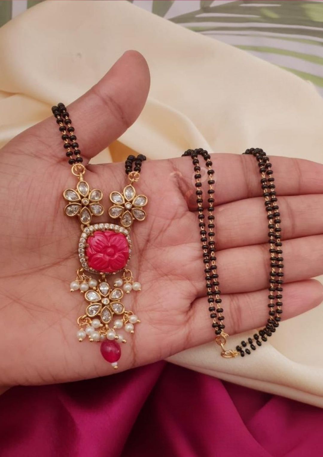 Kundan and black beads mangalsutra necklace g 10750