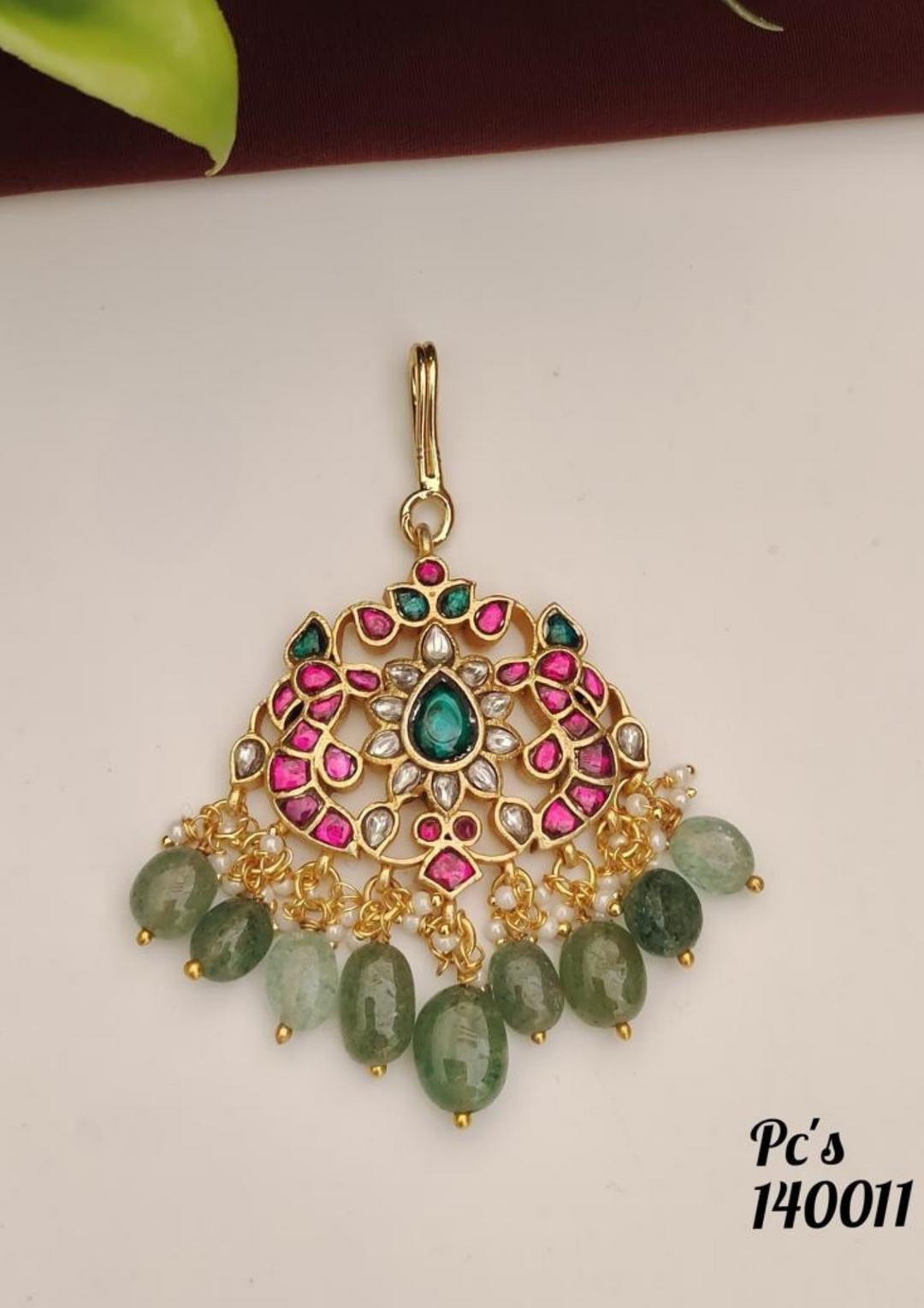 Jadau kundan and beads mangtikka s140011