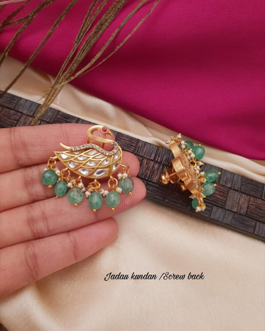 Jadau Kundan Screwback Earrings g 101080