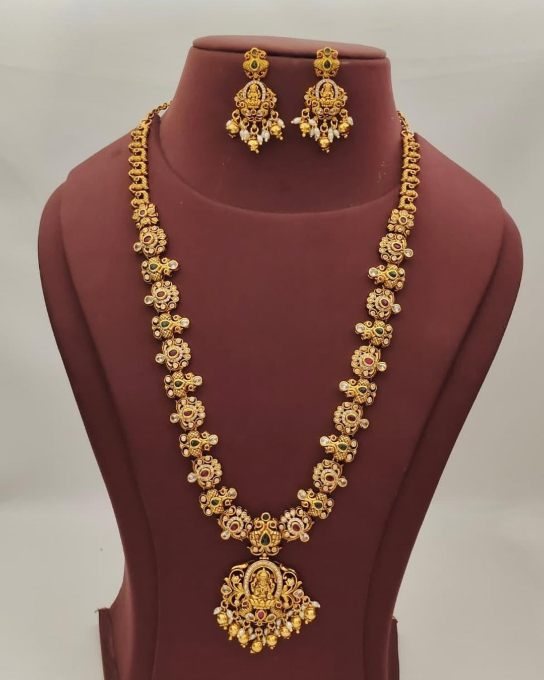 Kundan Temple Necklace with Earrings s 250012