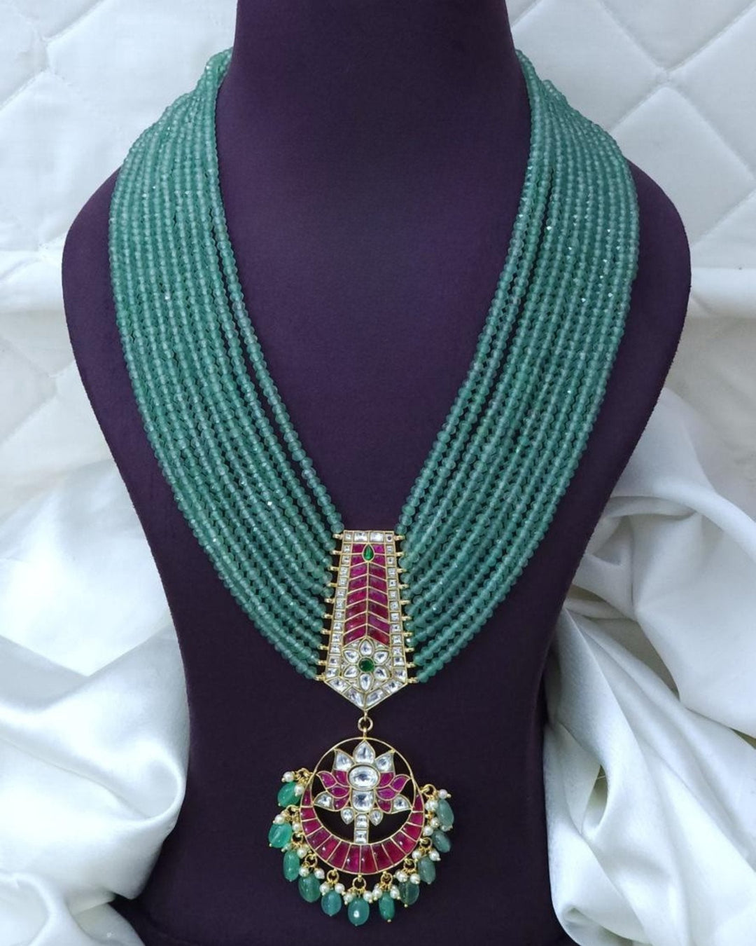 Jadau kundan and beads necklace r105500.