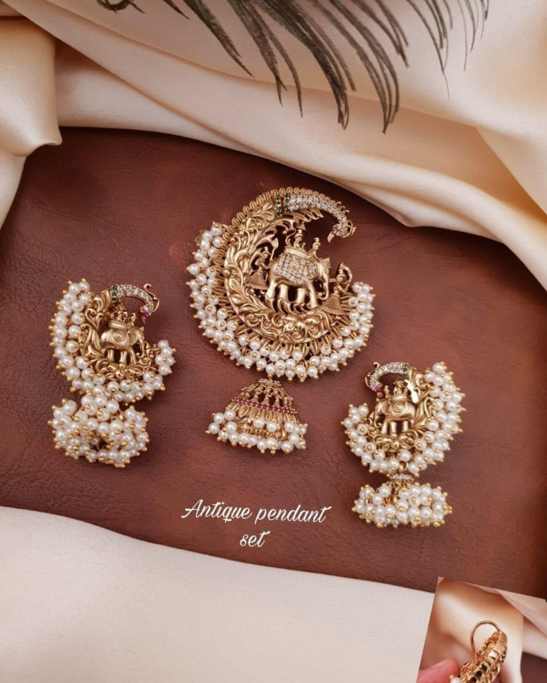 Kundan Temple Pendant Set g101980