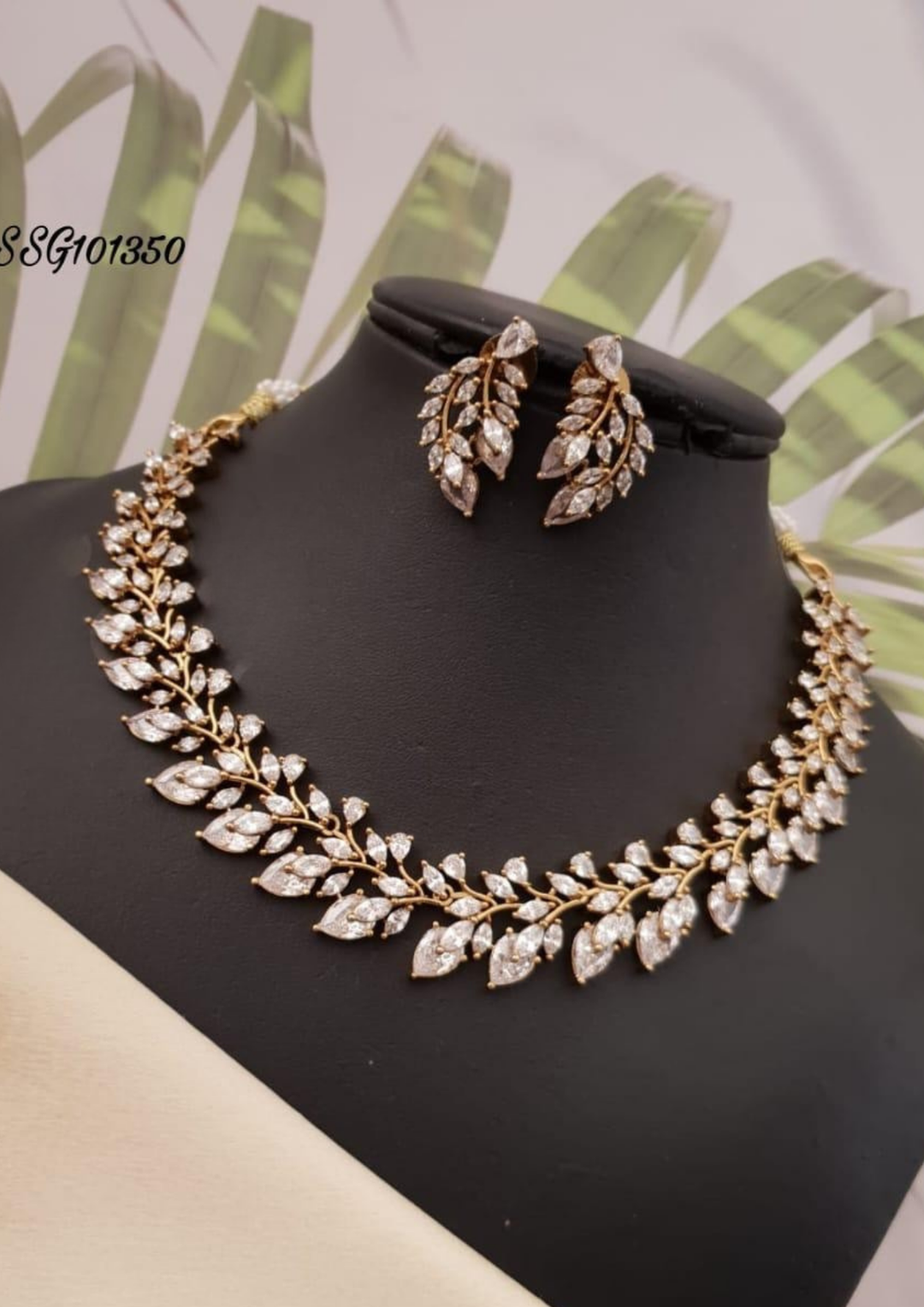 Kundan stone necklace with earrings ssg 101350
