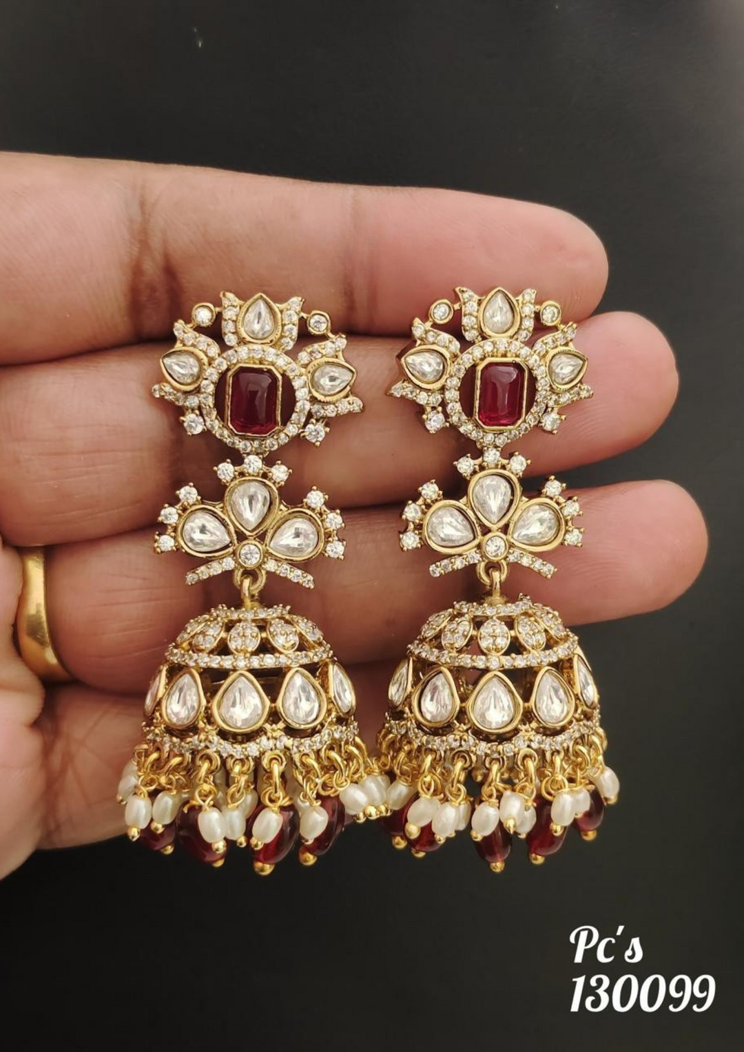Kundan and beads earrings s130099