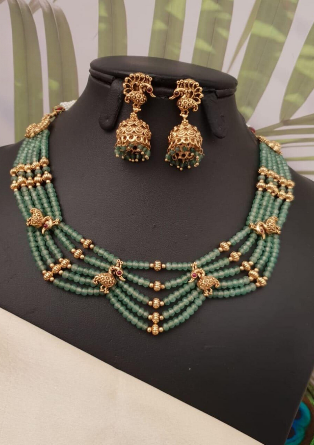 Kundan and beads necklace with earrings ssg 101880