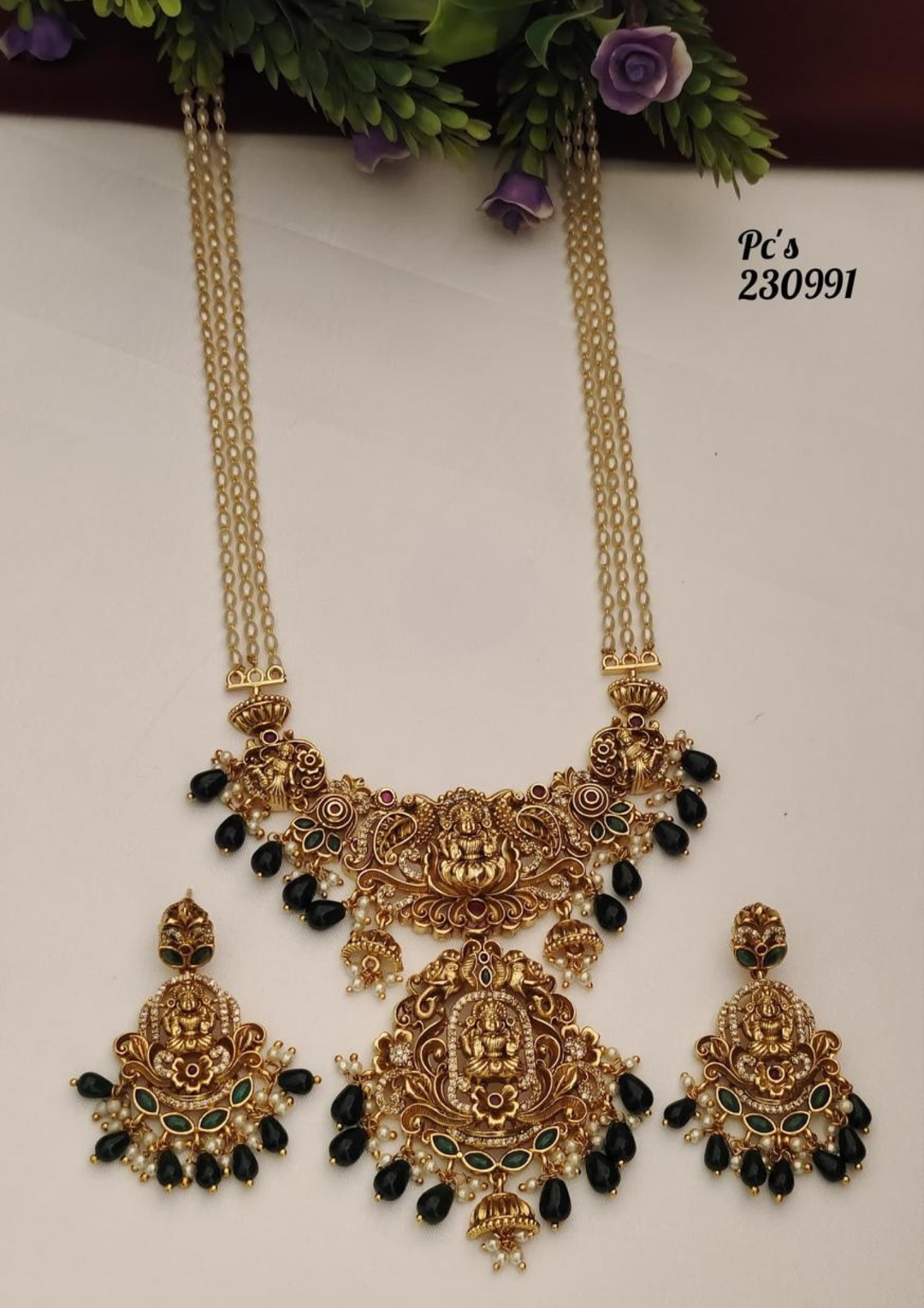 Kundan and beads temple jewelry necklace with earrings pcs 230991