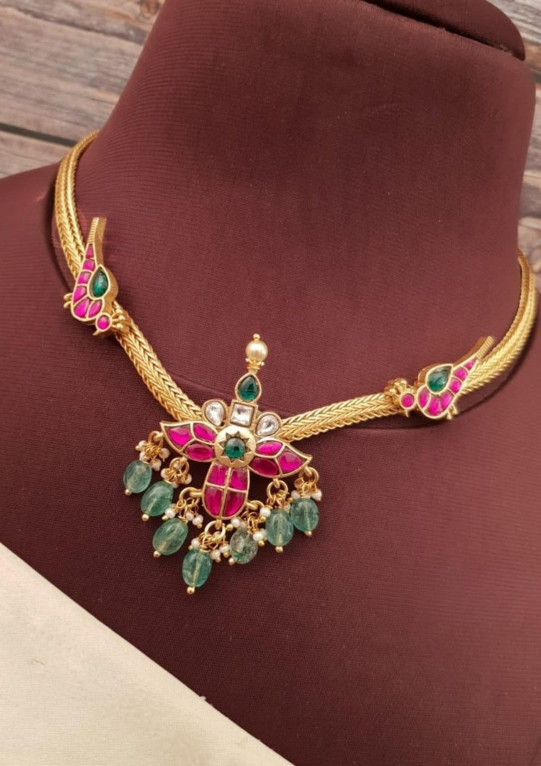Jadau Kundan and beads necklace g101250