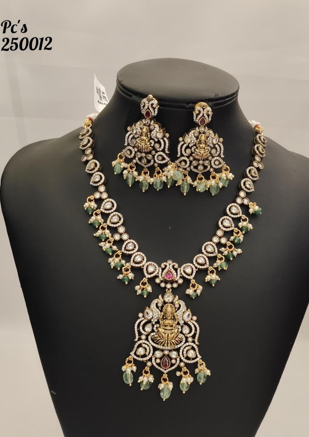 Kundan and beads temple jewelry necklace with earrings pcs 250012