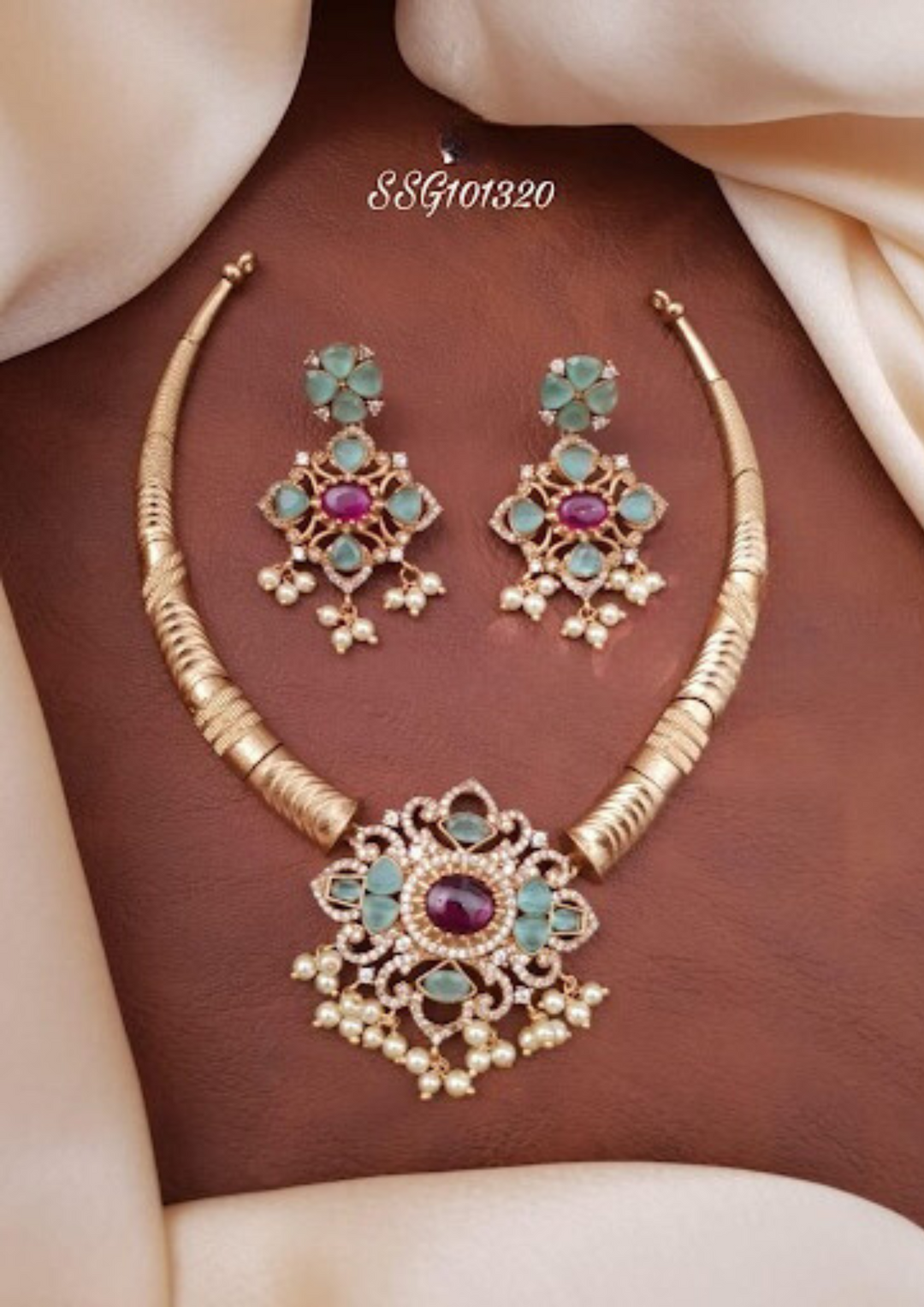 Kundan and beads necklace with earrings ssg 101320