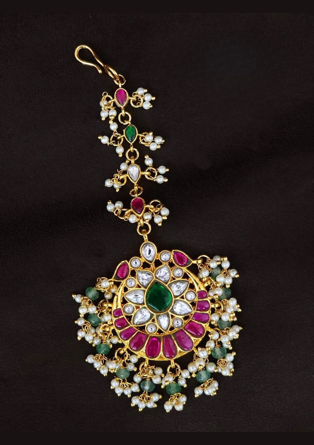 Jadau kundan and beads mangtikka r10950