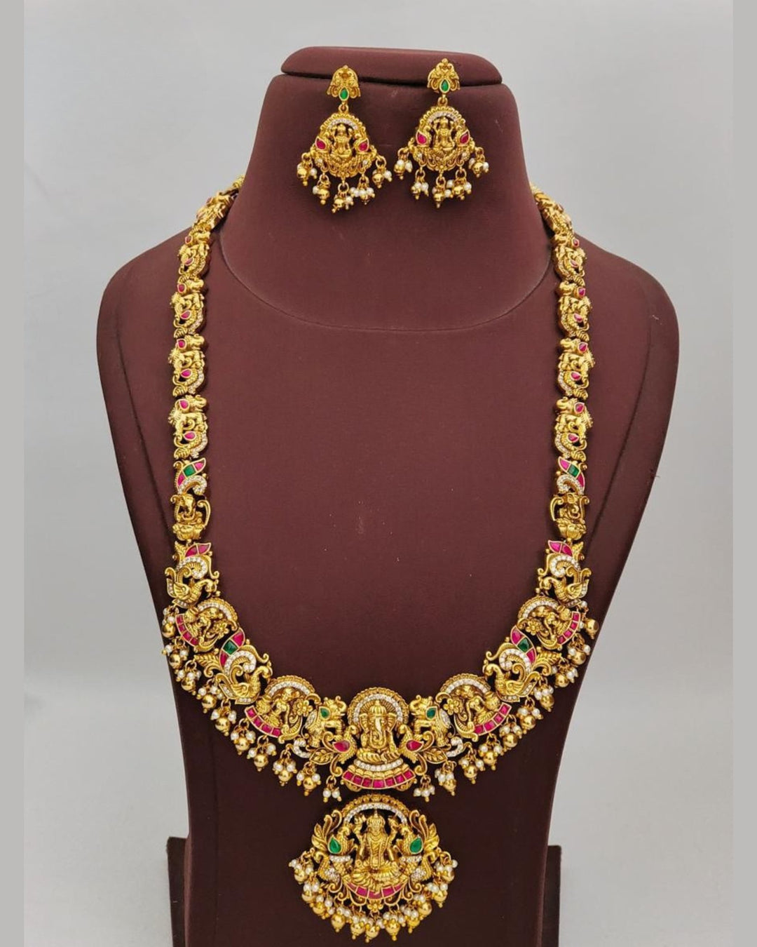 Kundan Temple Necklace with Earrings s 620085
