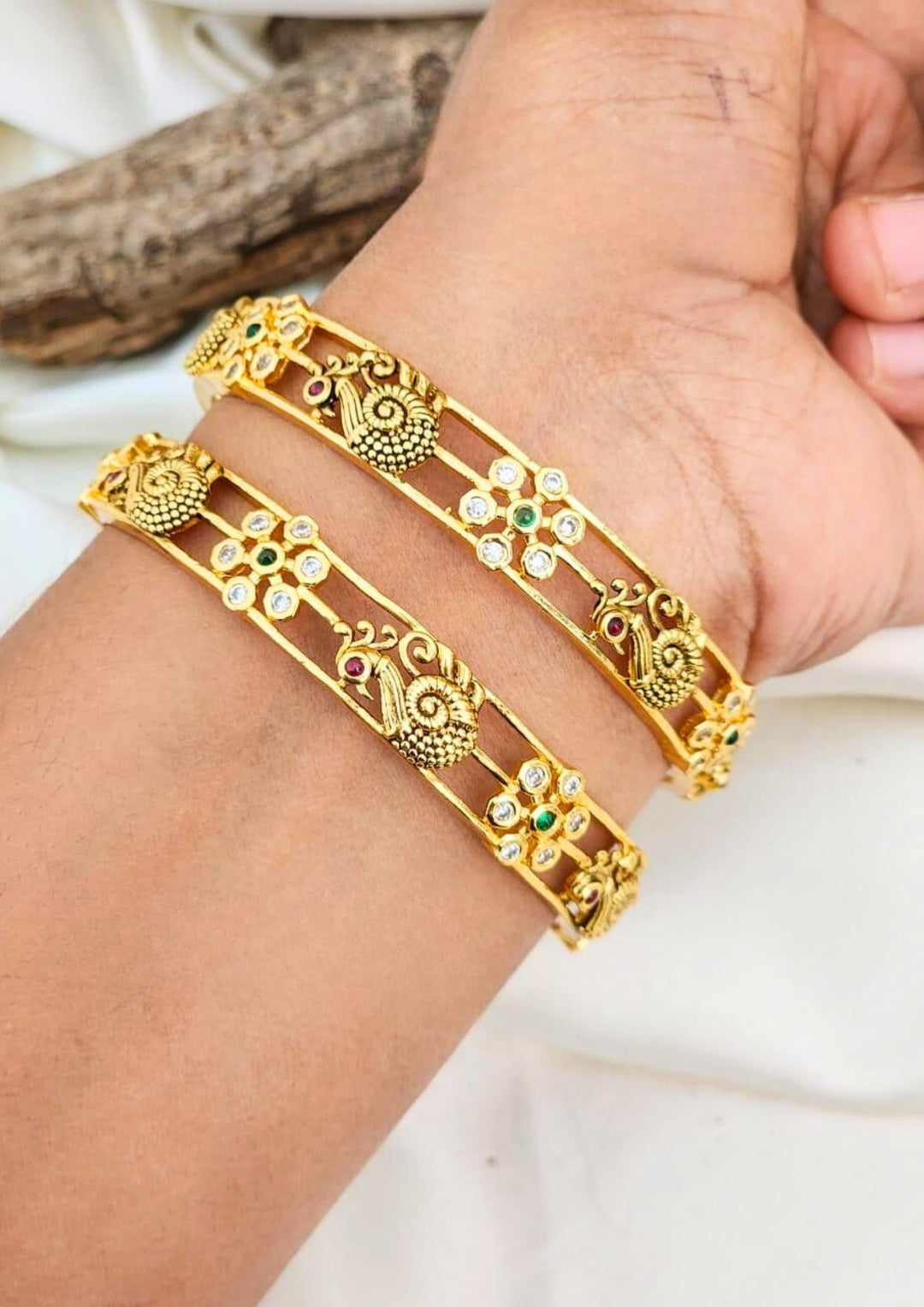 Kundan stone bangles r10880 (set of 2)