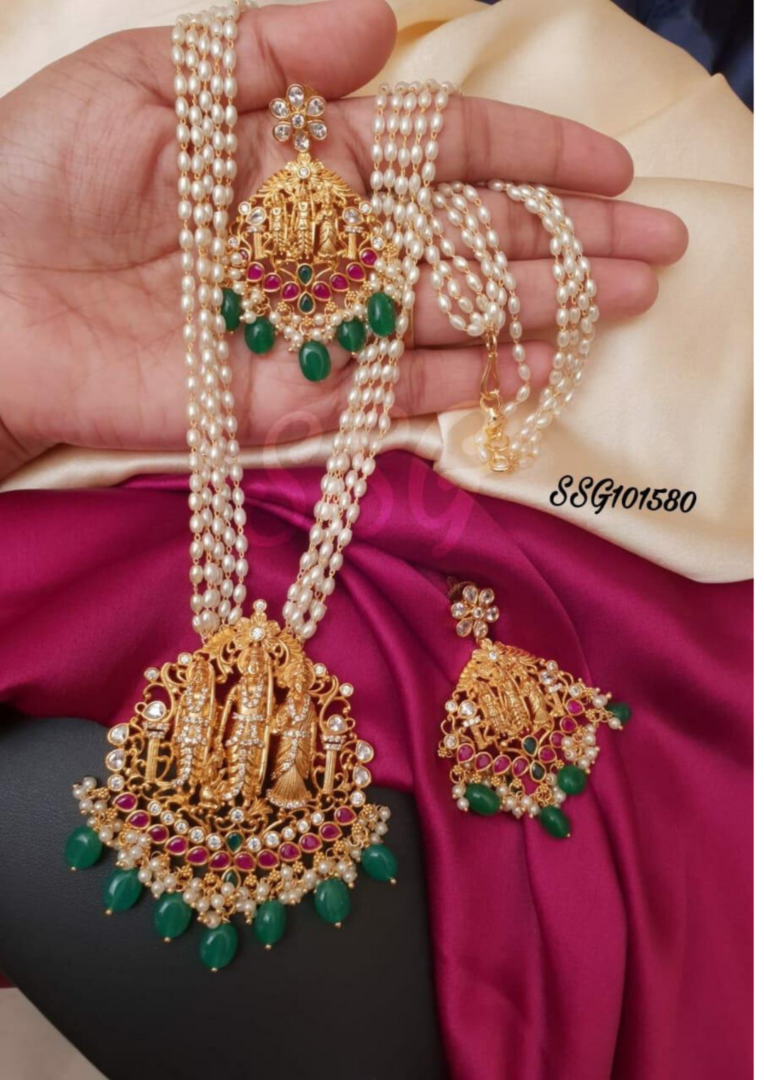 Kundan and beads temple jewelry necklace with earrings ssg 101580