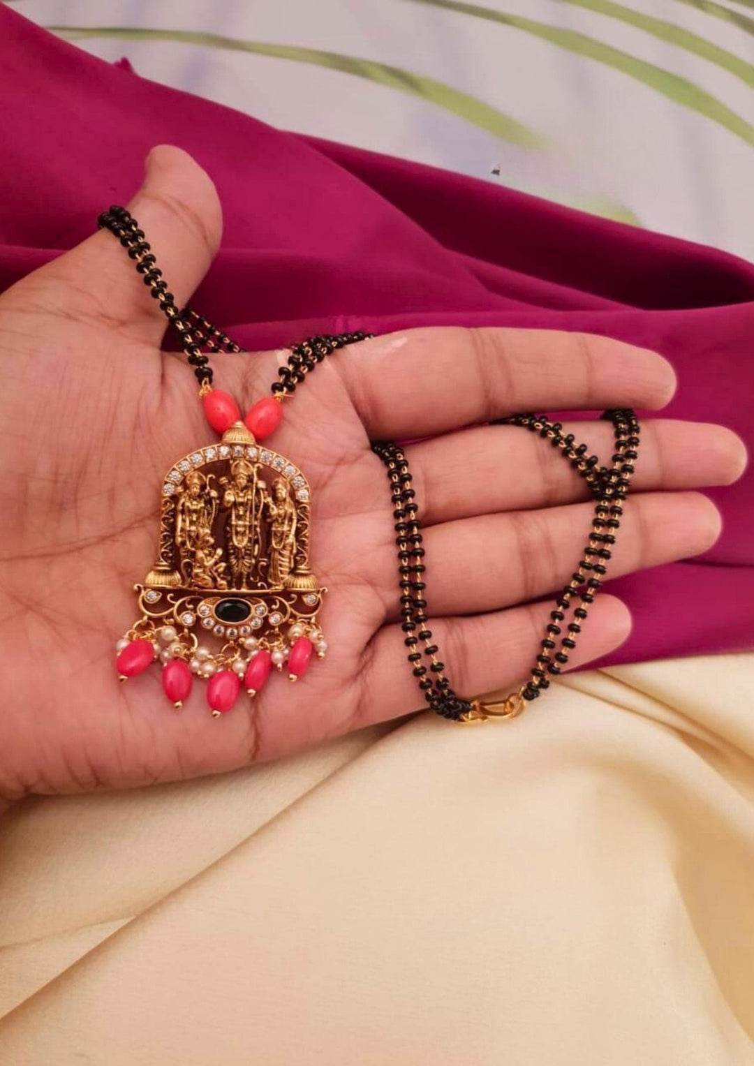 Kundan and black beads temple jewelry mangalsutra ssg 10550