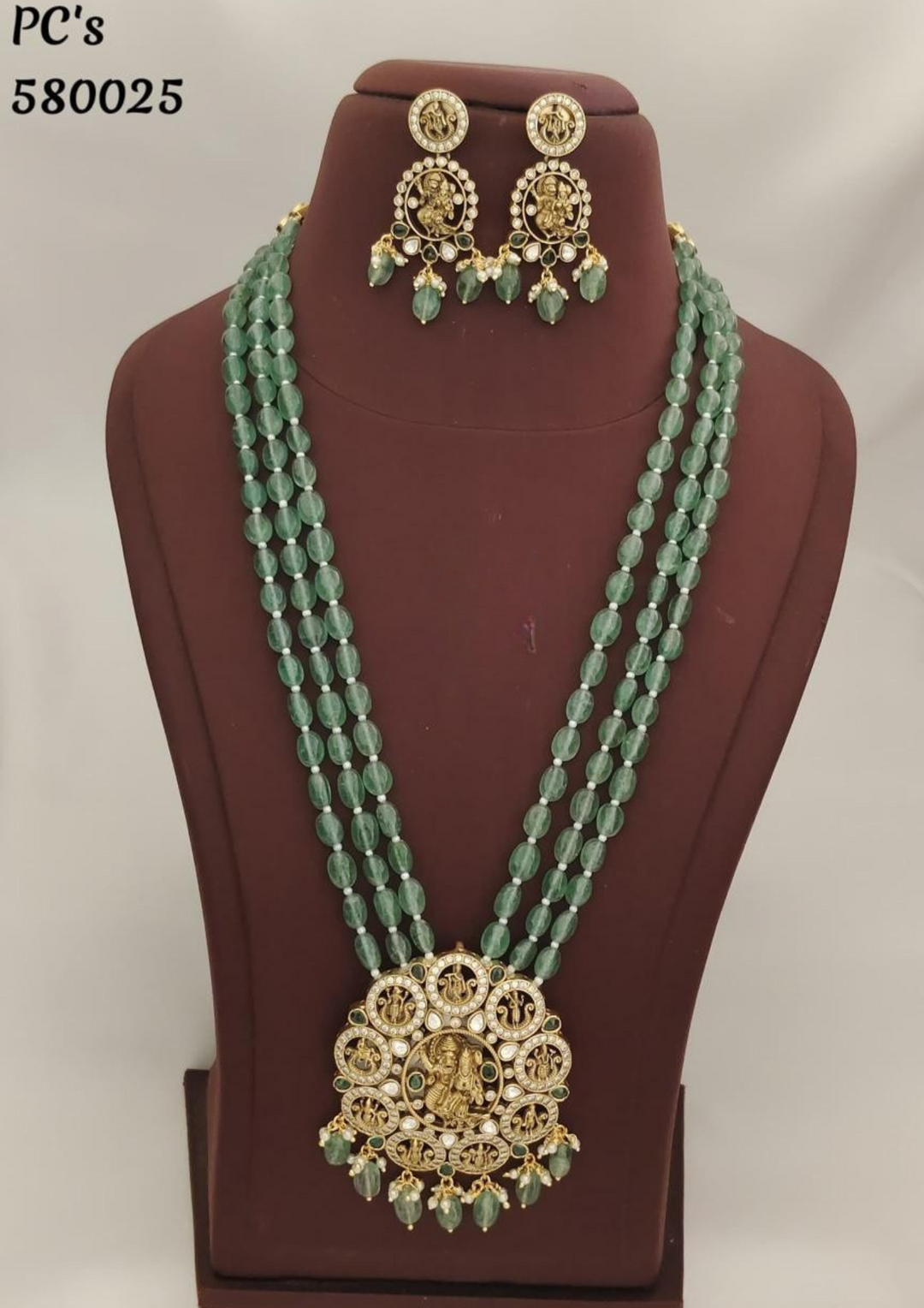 Kundan and beads temple jewelry necklace with earrings pcs 580025