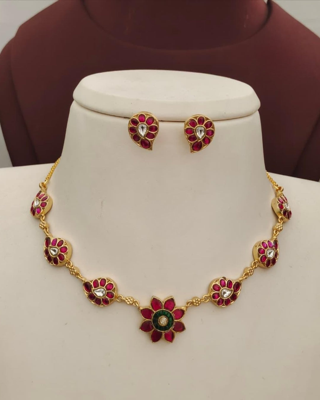 Kundan Necklace with Earrings s 320082