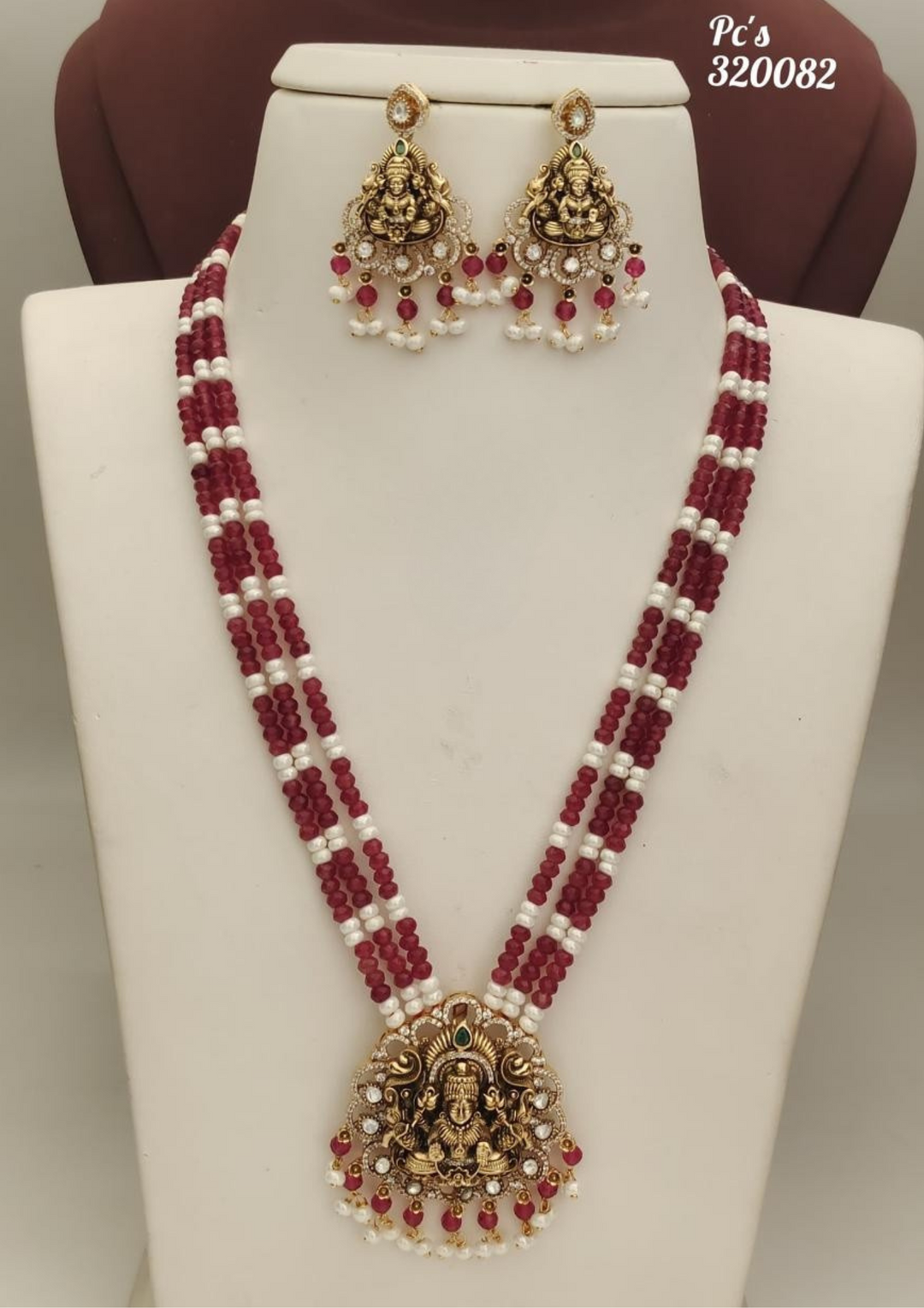 Kundan and beads temple jewelry necklace with earrings pcs 320082