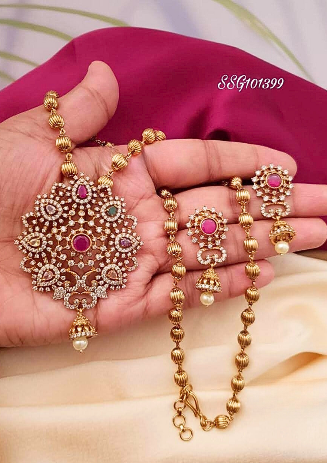 Kundan and beads necklace with earrings ssg 101399