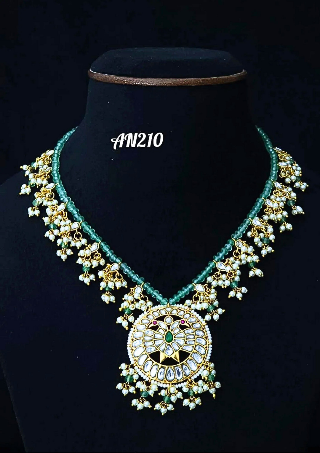 Jadau Kundan and beads necklace na 210