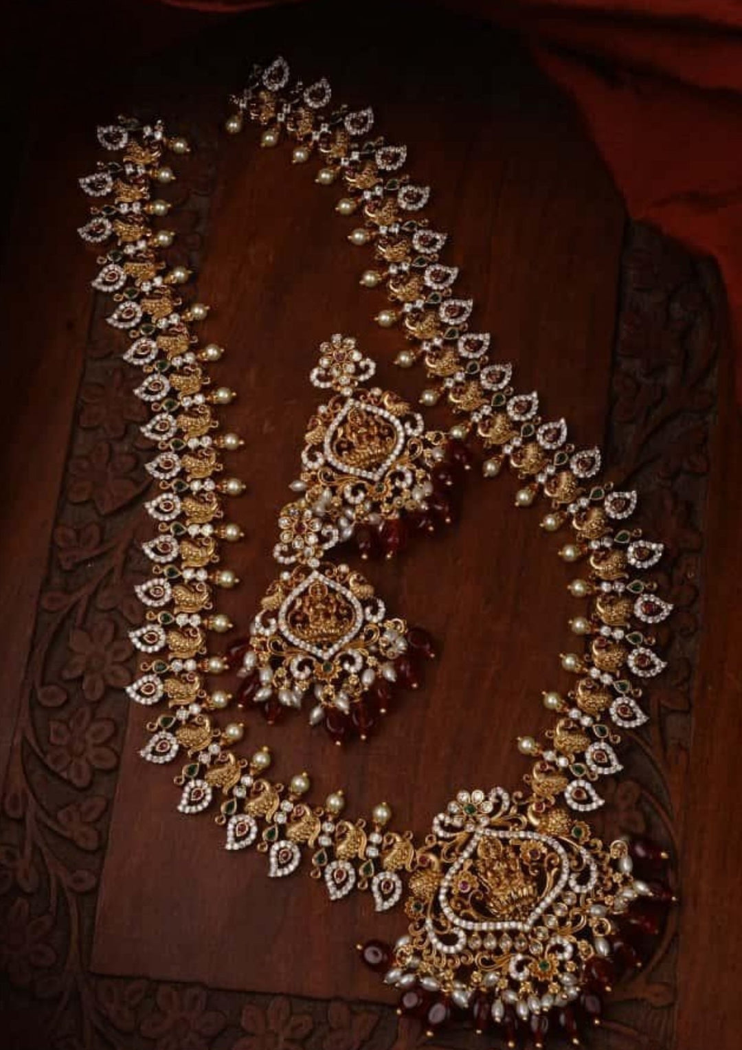 Kundan Temple Matt Necklace with Earrings c1024020