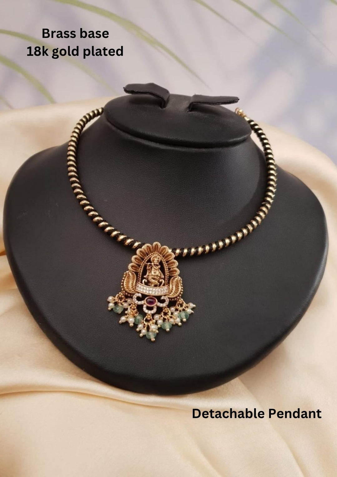 Kundan Antique Necklace with Detachable Pendant g10650