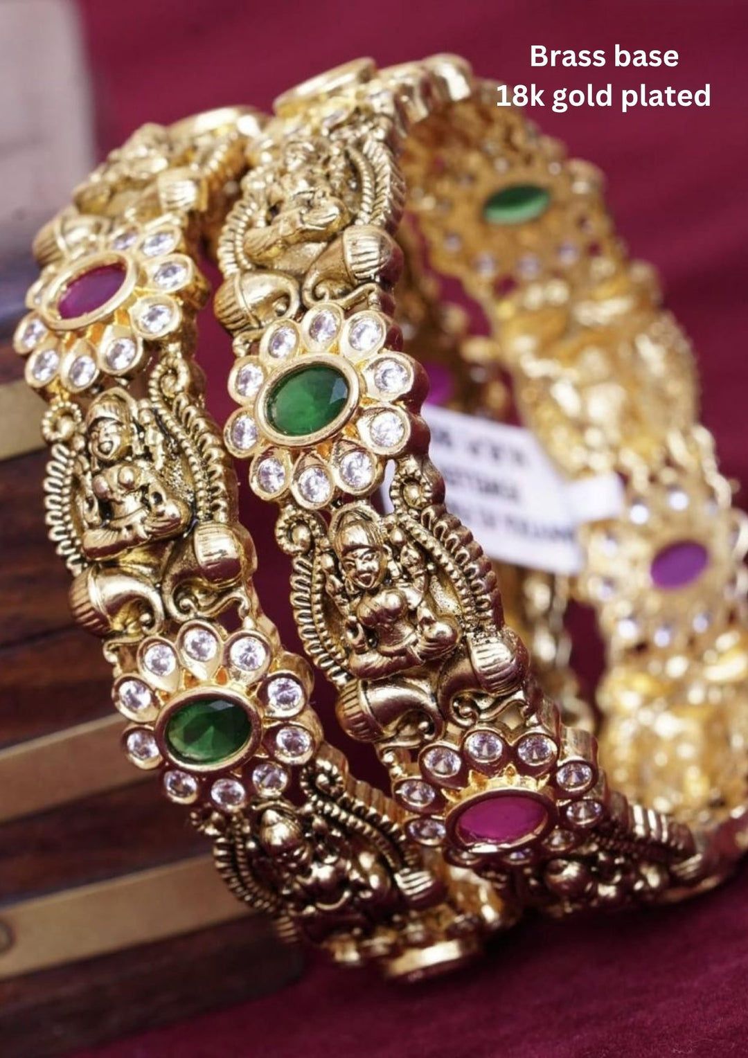 Kundan Temple Bangles (set of 2) yle155