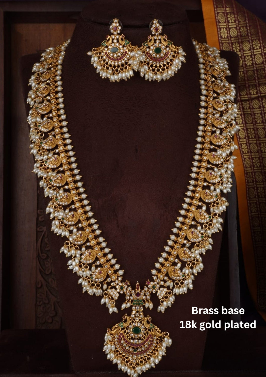 Kundan and Beads  Necklace with Earrings c1027020