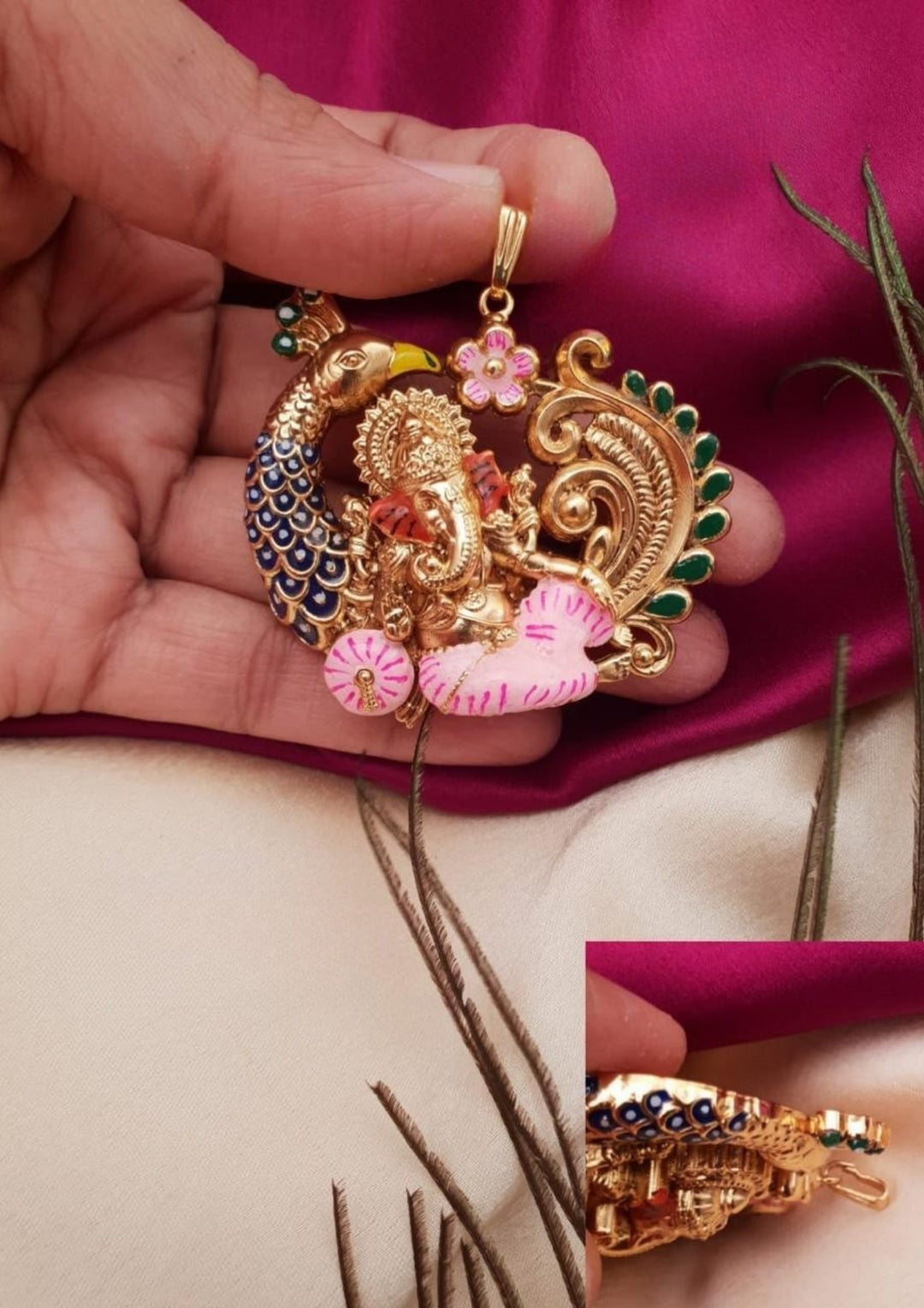 Kundan Temple Pendent g101350