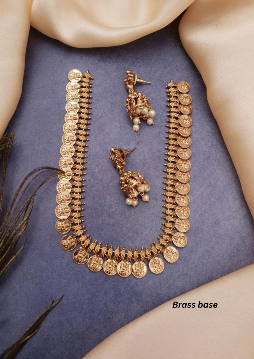 Kundan Temple Brass Base Necklace with Earrings g 10750