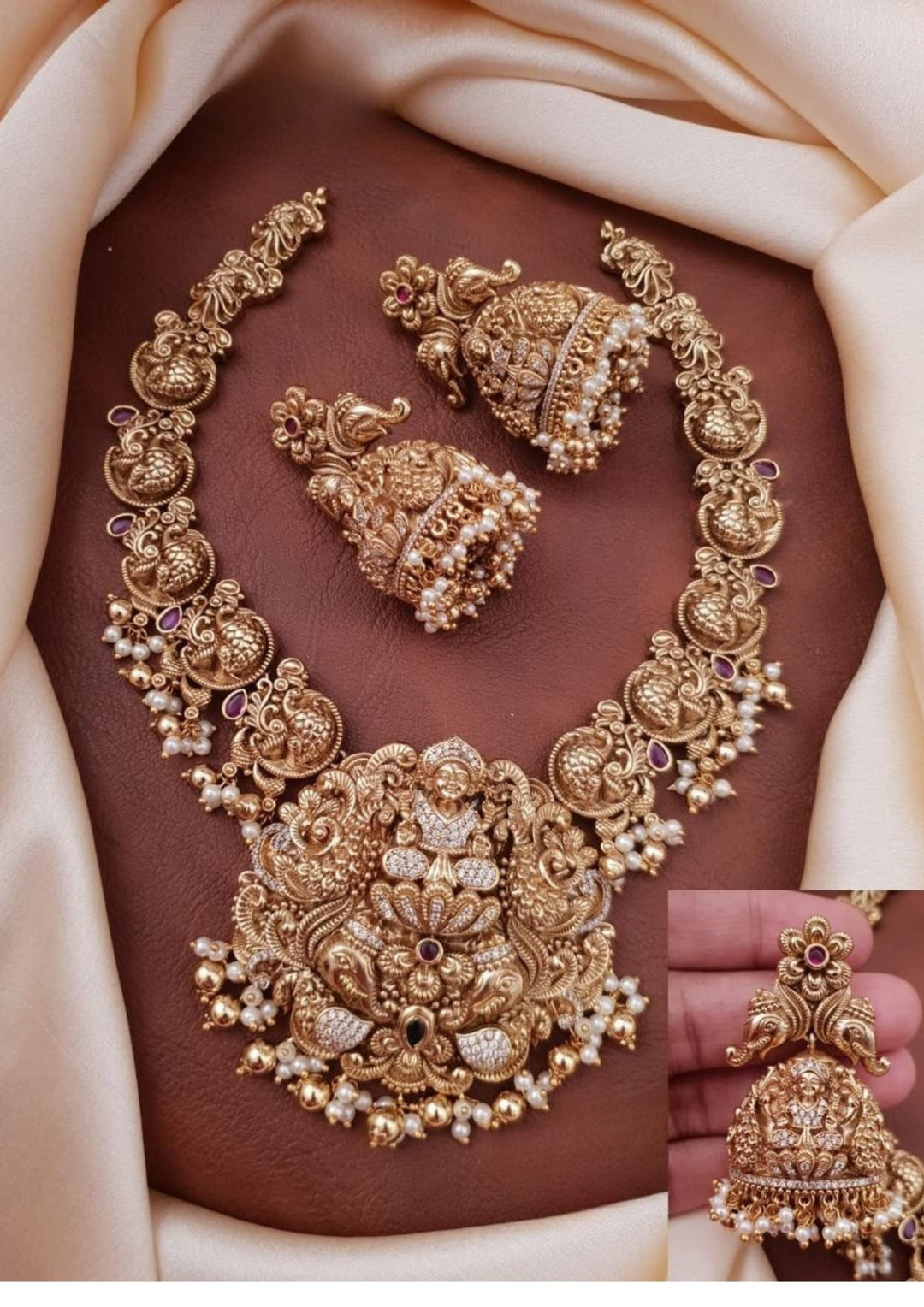 Kundan & Heavy Nakshi Necklace Temple with Earrings g103330