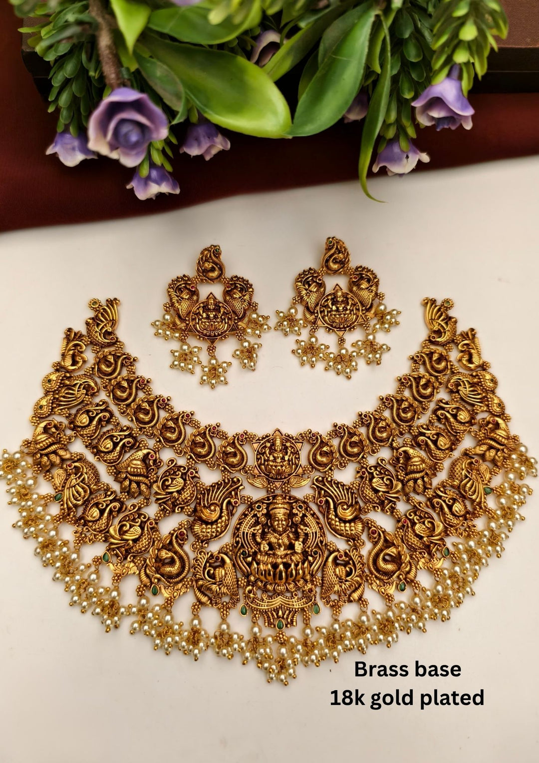 Kundan Temple Necklace with Earrings s400063