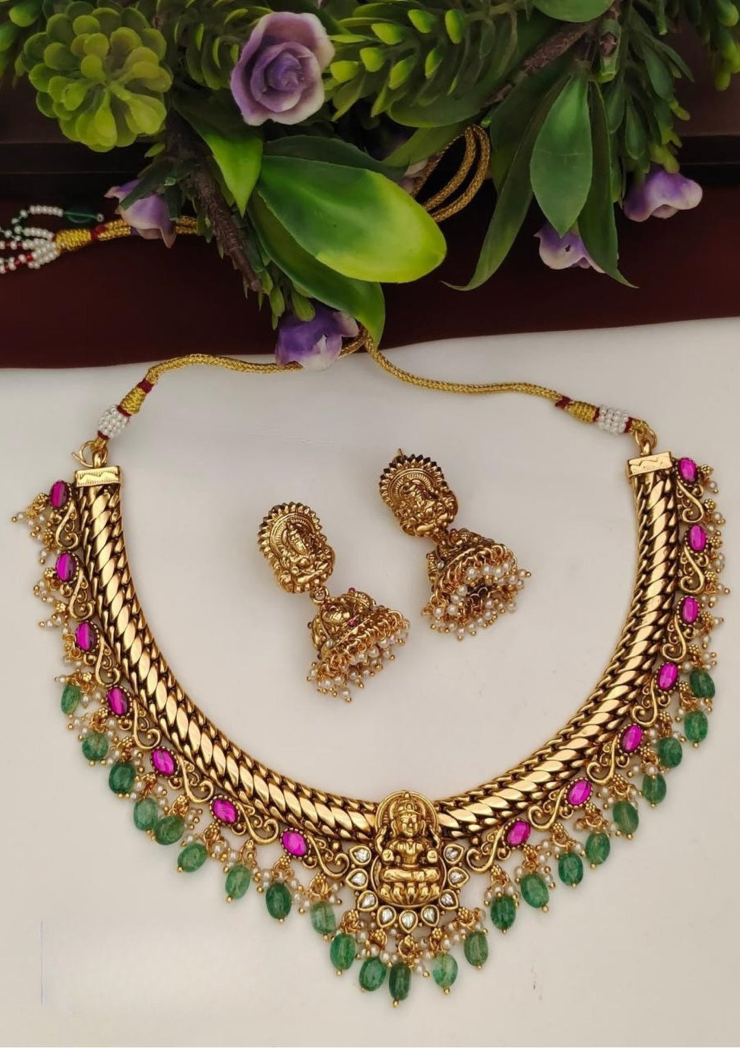 Kundan Temple Necklace with Earrings s 450004