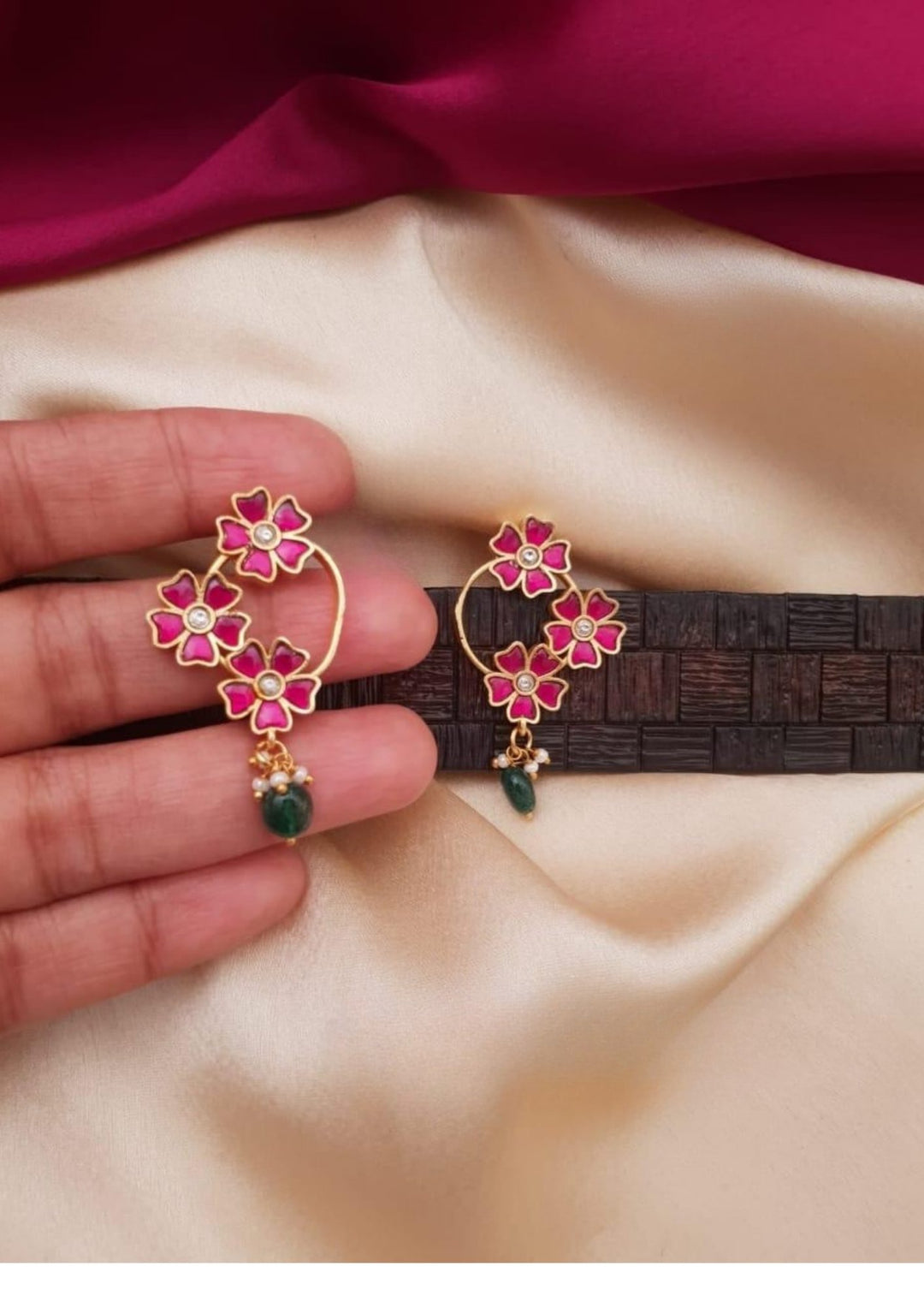 Jadau Kundan Screwback Earrings g 10999