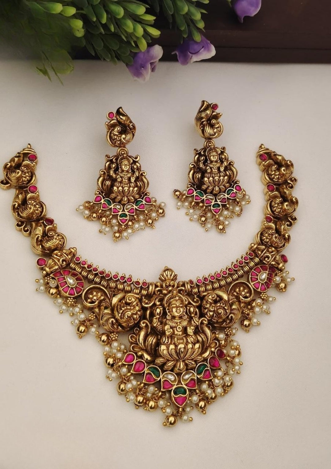 Jadau Kundan Necklace with Earrings s560025