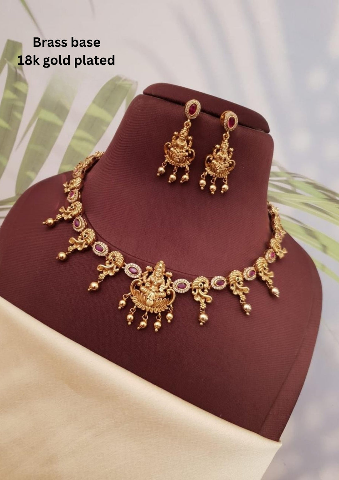 Kundan Temple Necklace with Earrings g10950