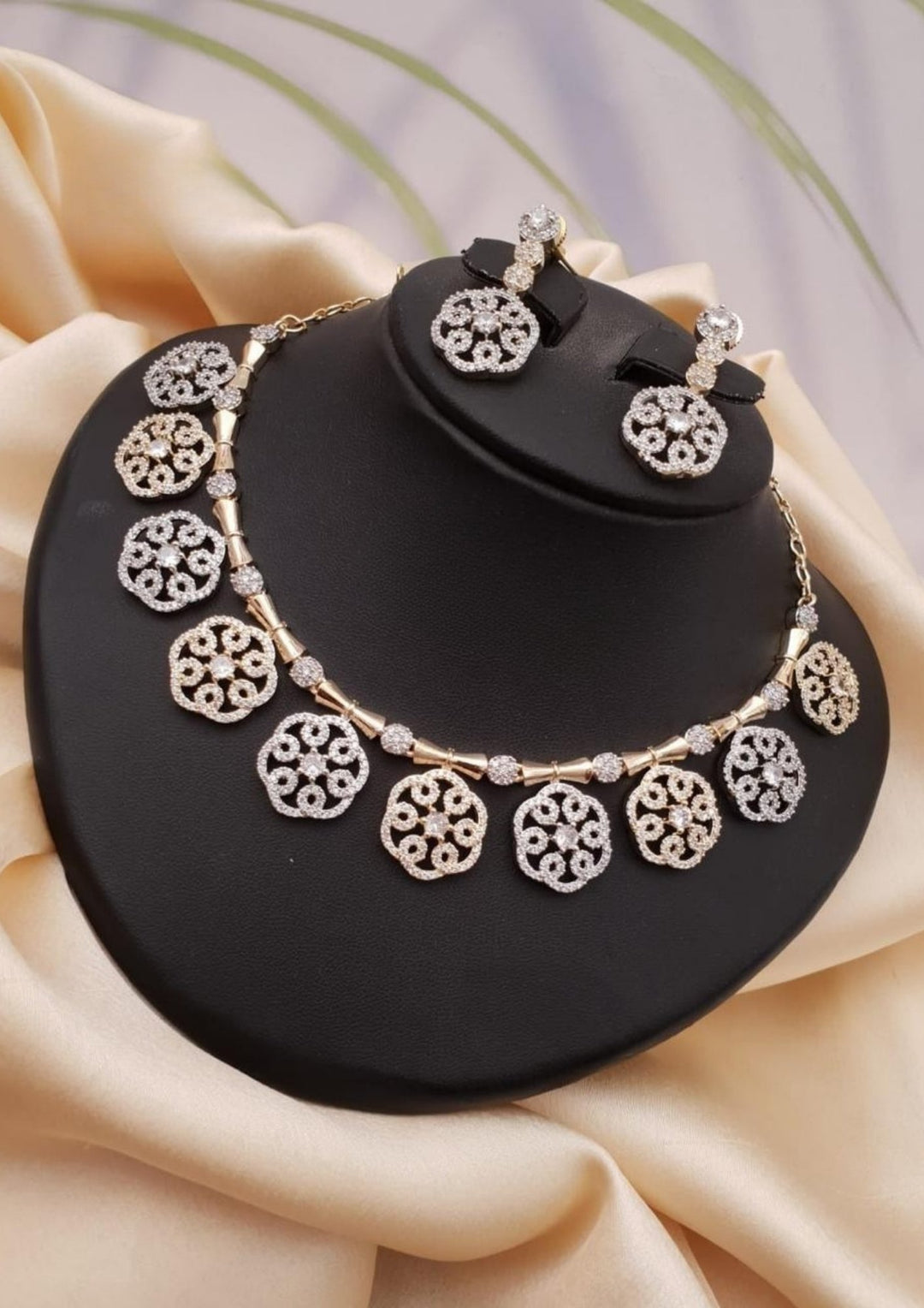Pure Zirconian Diamond Necklace with Earrings g101380