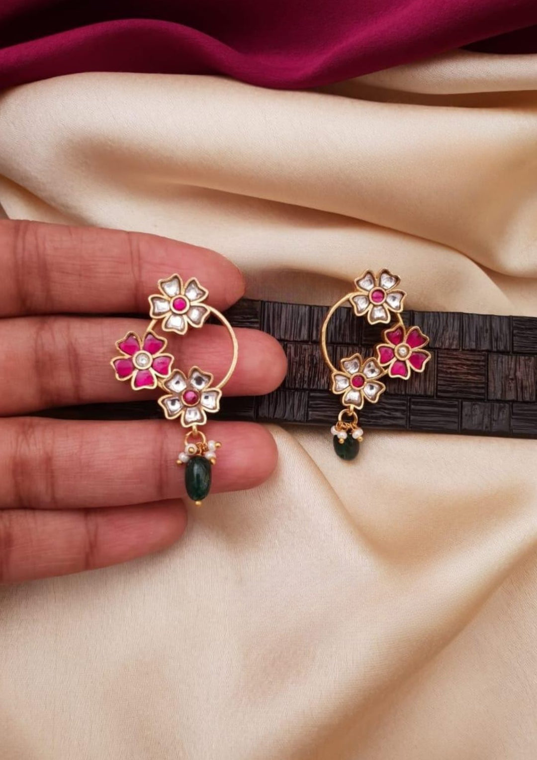 Jadau Kundan Screwback Earrings g 10999