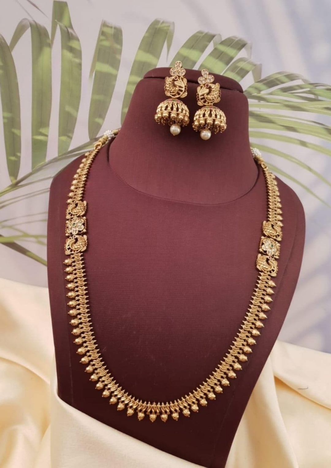 Kundan Necklace with Earrings g101250