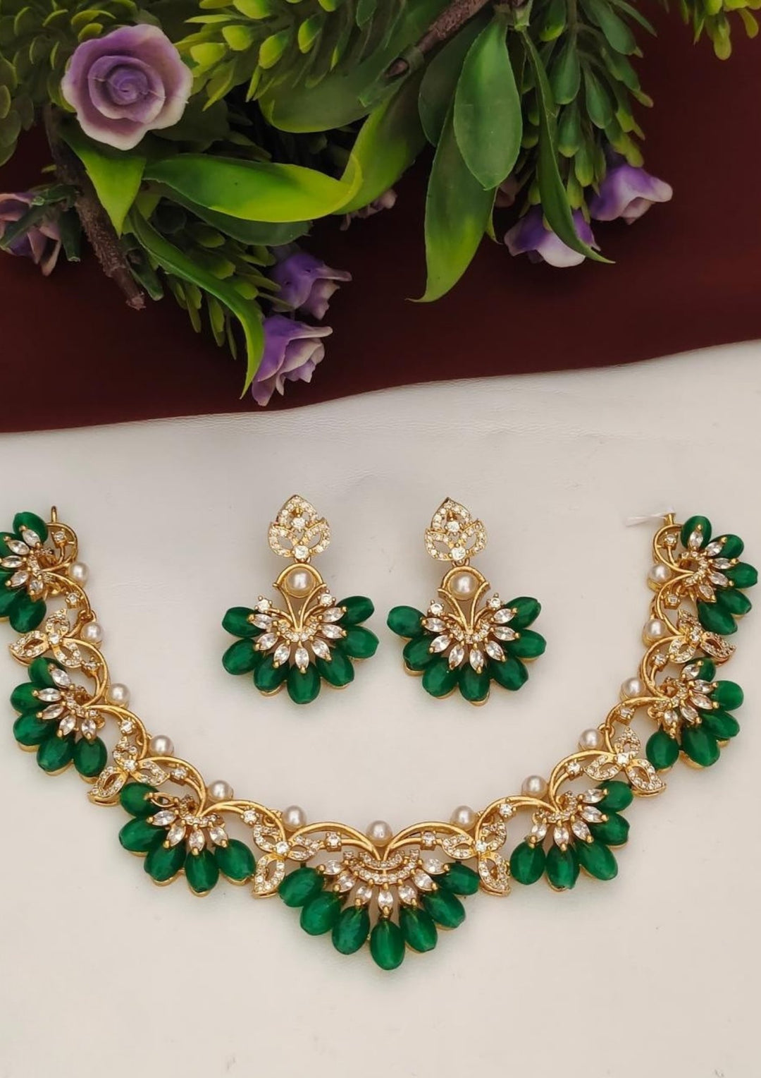 Kundan Necklace with Earrings g150511