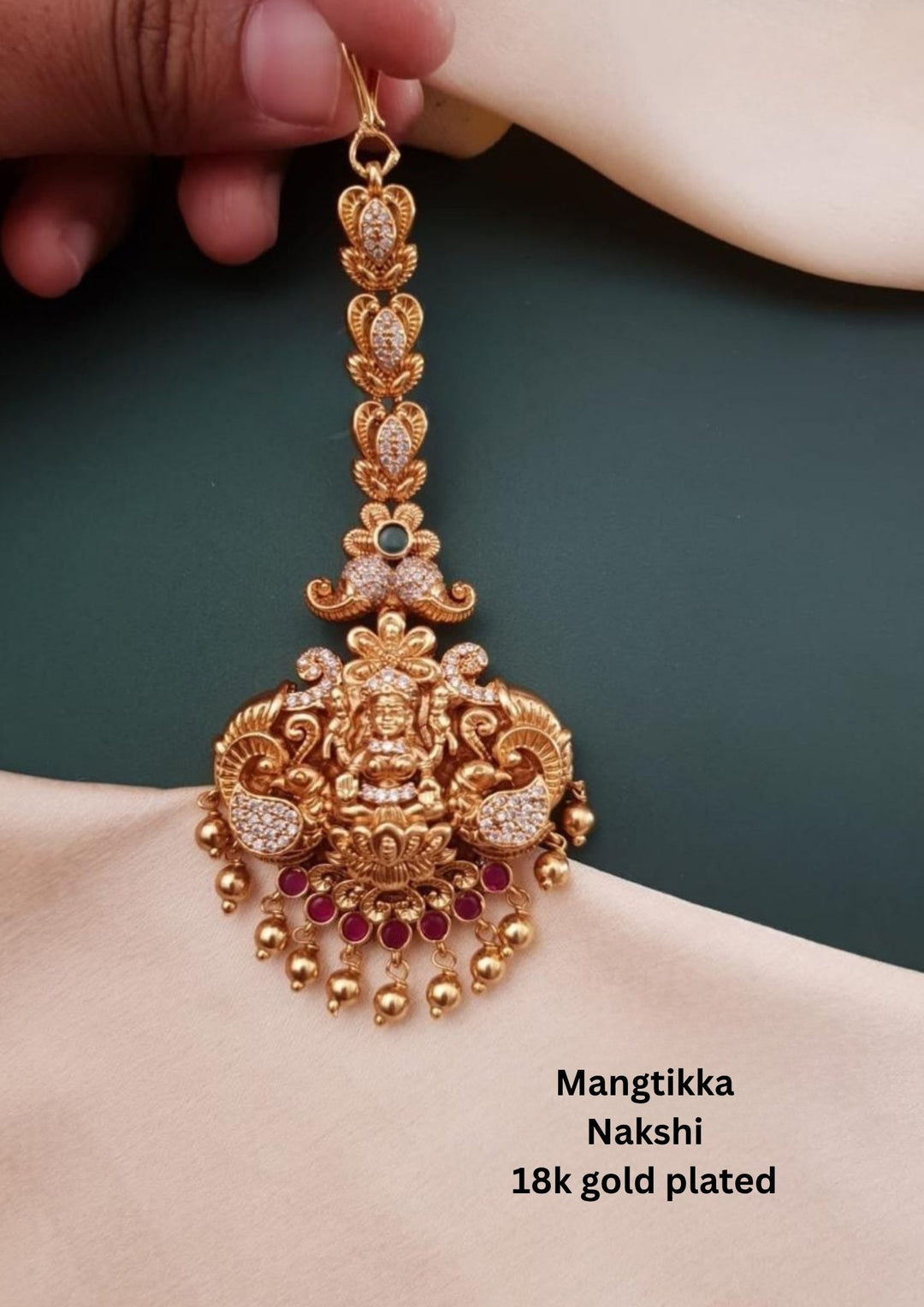 Nakshi Kundan Temple Mangtikka g10980