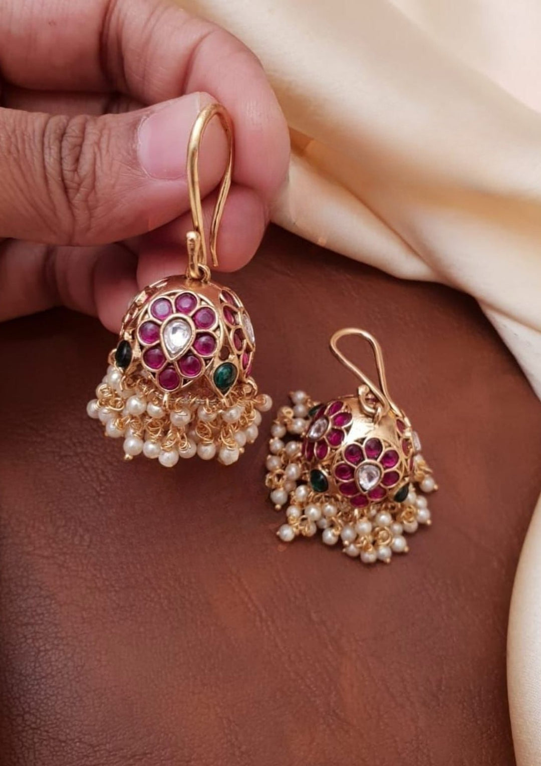 Kundan Jhumkas g10780