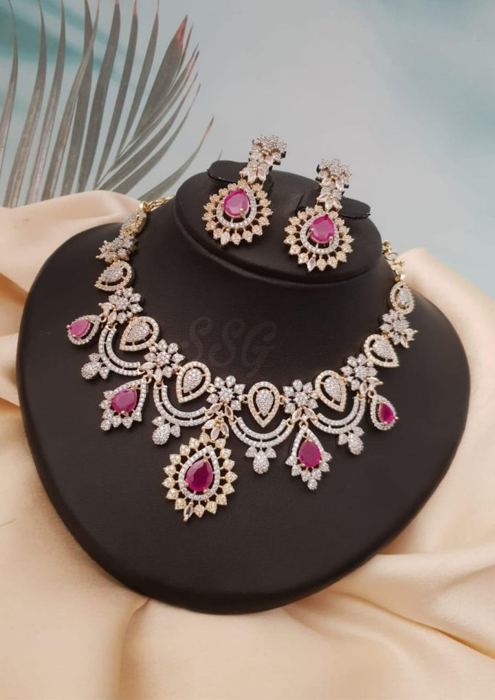 Pure Zirconian Diamond Necklace With Earrings g 101650